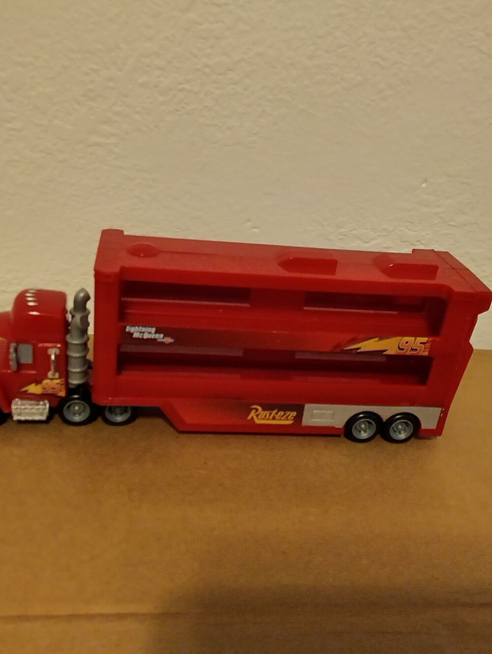 Lighting McQueen Rust-eze